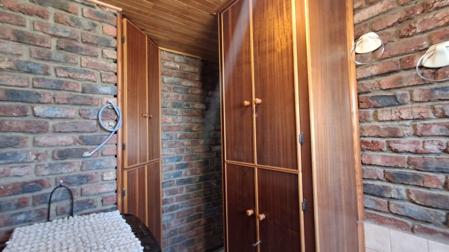 4 Bedroom Property for Sale in Residentia Free State